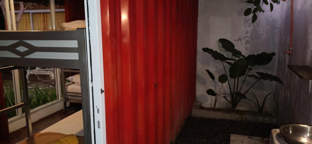 Kubu Container Uluwatu Exterior foto